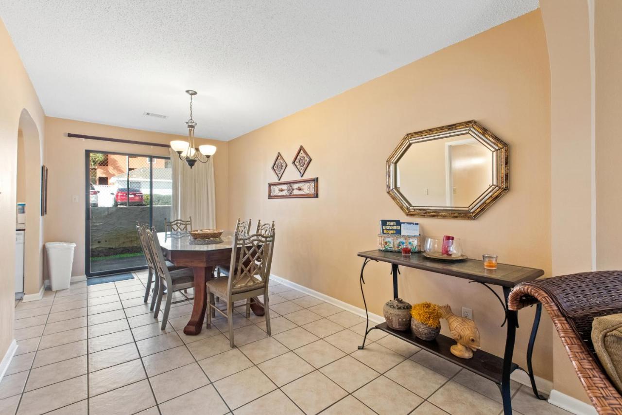 Peach Seashell Apartment Destin Bagian luar foto